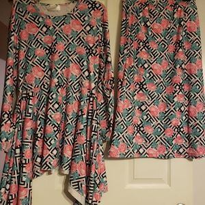 Flattering skirt and sharkbite top